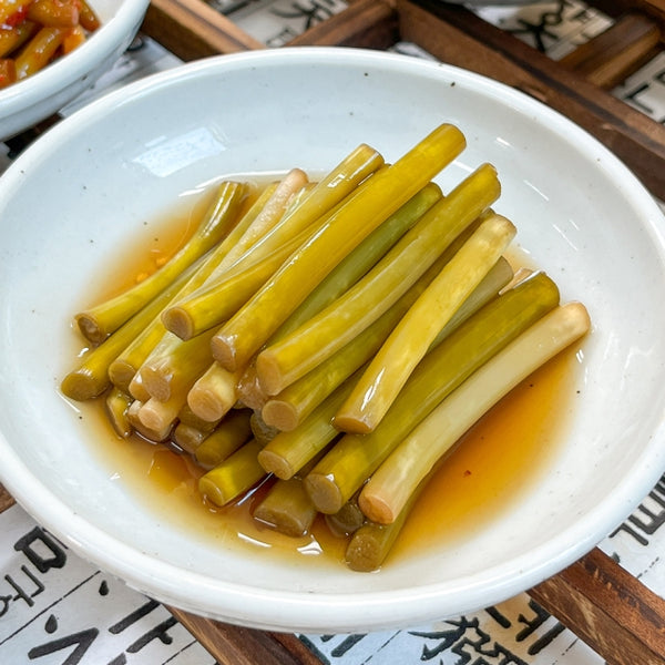 Deliver 4 Apr. (Pre-Order) Pickled Korean Garlic Stem 마늘종장아찌 600g