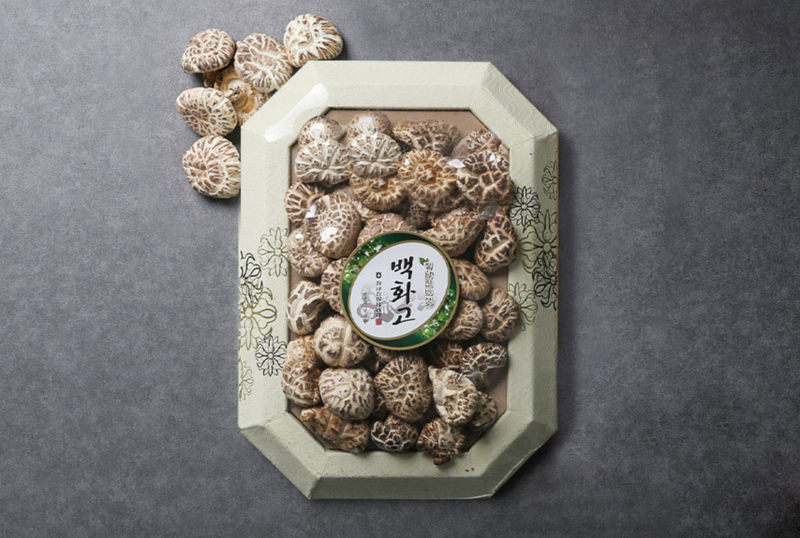 Deliver 26 Sep. Jeongnamjin NH Baek-Hwa-Go Premium White Shiitake Mushrooms 백화고 버섯 300g