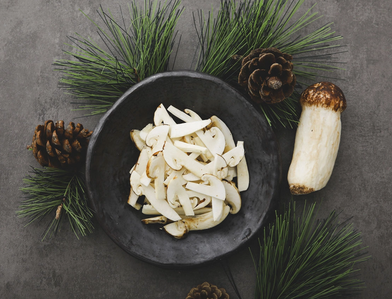 Deliver 26 Sep. Korean Matsutake (Songi Beoseot) 송이버섯 mushroom - 1 Kg