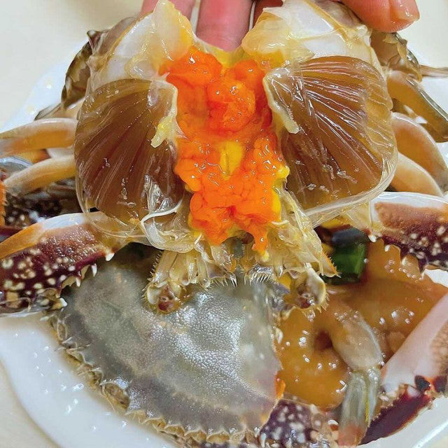 Korean Soy Sauce Marinated Crabs showing roe