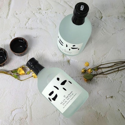 Exclusive premium SOJU YEOYOO 여유소주  - 375ml