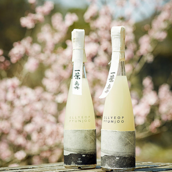 Deliver 6 Oct. (Pre-Order) ELLYEOP PYUNJOO 일엽편주 탁주 (Exclusive) - 750ml