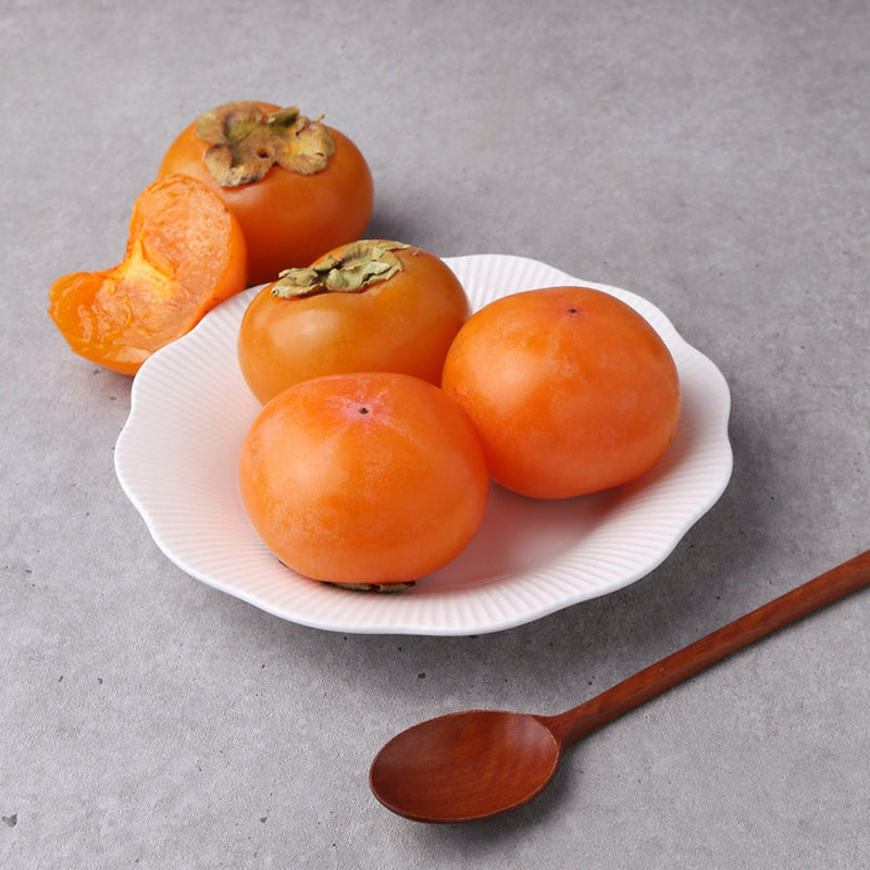 Korean Bansi 반시 Persimmons 감 - 4pcs / punnet