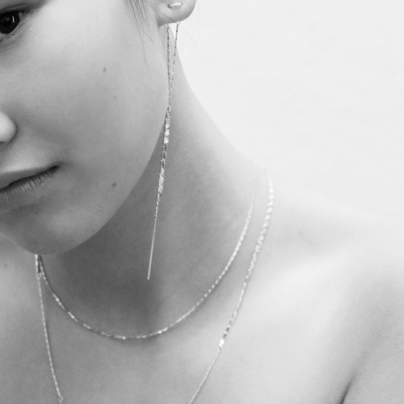 Deliver 6 Oct. (Pre-order) LUME White Necklace